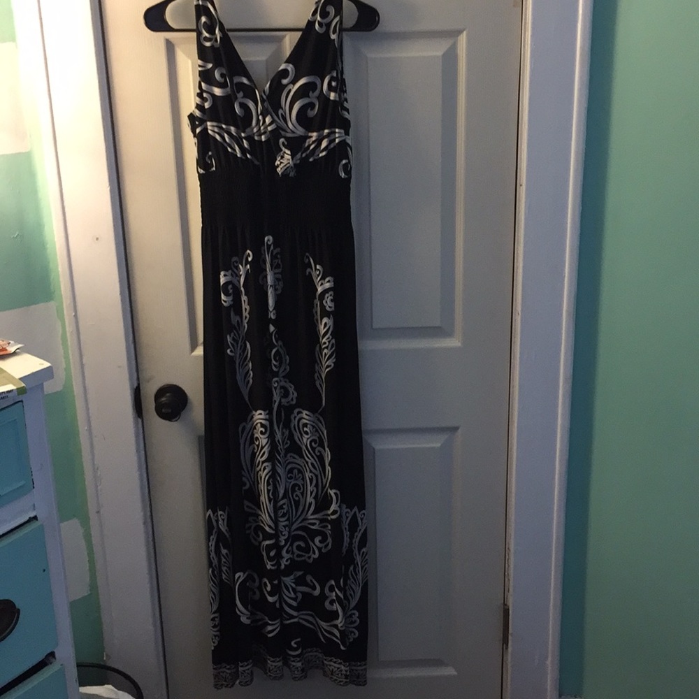 Black and white pattern maxi